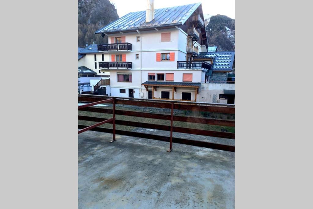 Jaune Genepi - 4 Personnes - 49M2 Et 17M2 Terrasse Valloire Buitenkant foto
